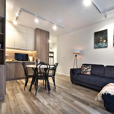 Goclaw P&O Serviced Apartments Warschau Exterior foto