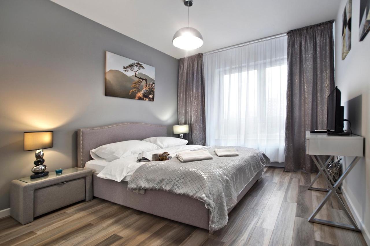 Goclaw P&O Serviced Apartments Warschau Exterior foto